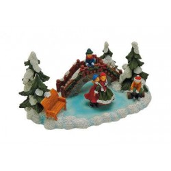 Schlittschuhläufer auf Teich im Park