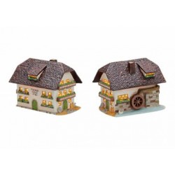 Lichthaus FISCHERMÜHLE mit Walmdach und Mühlrad SCHWARZWALD